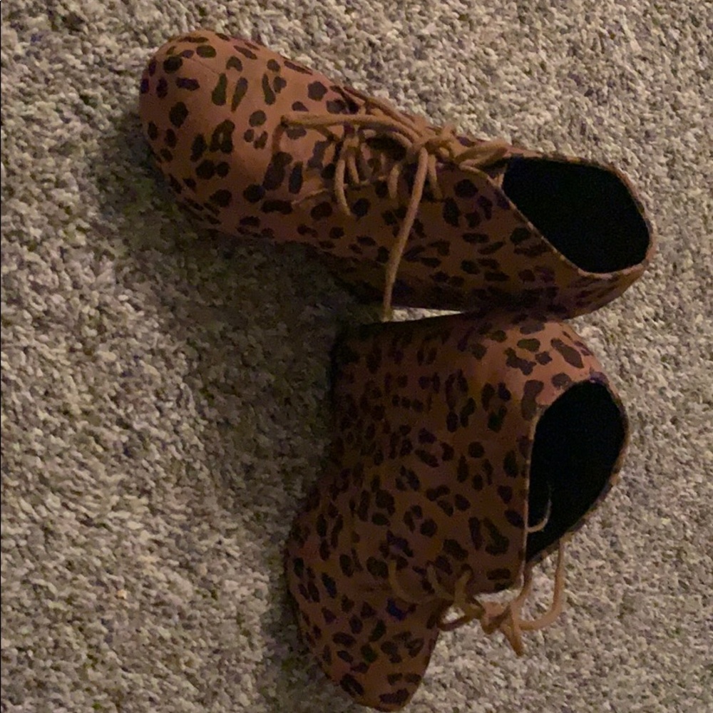 Wedge booties